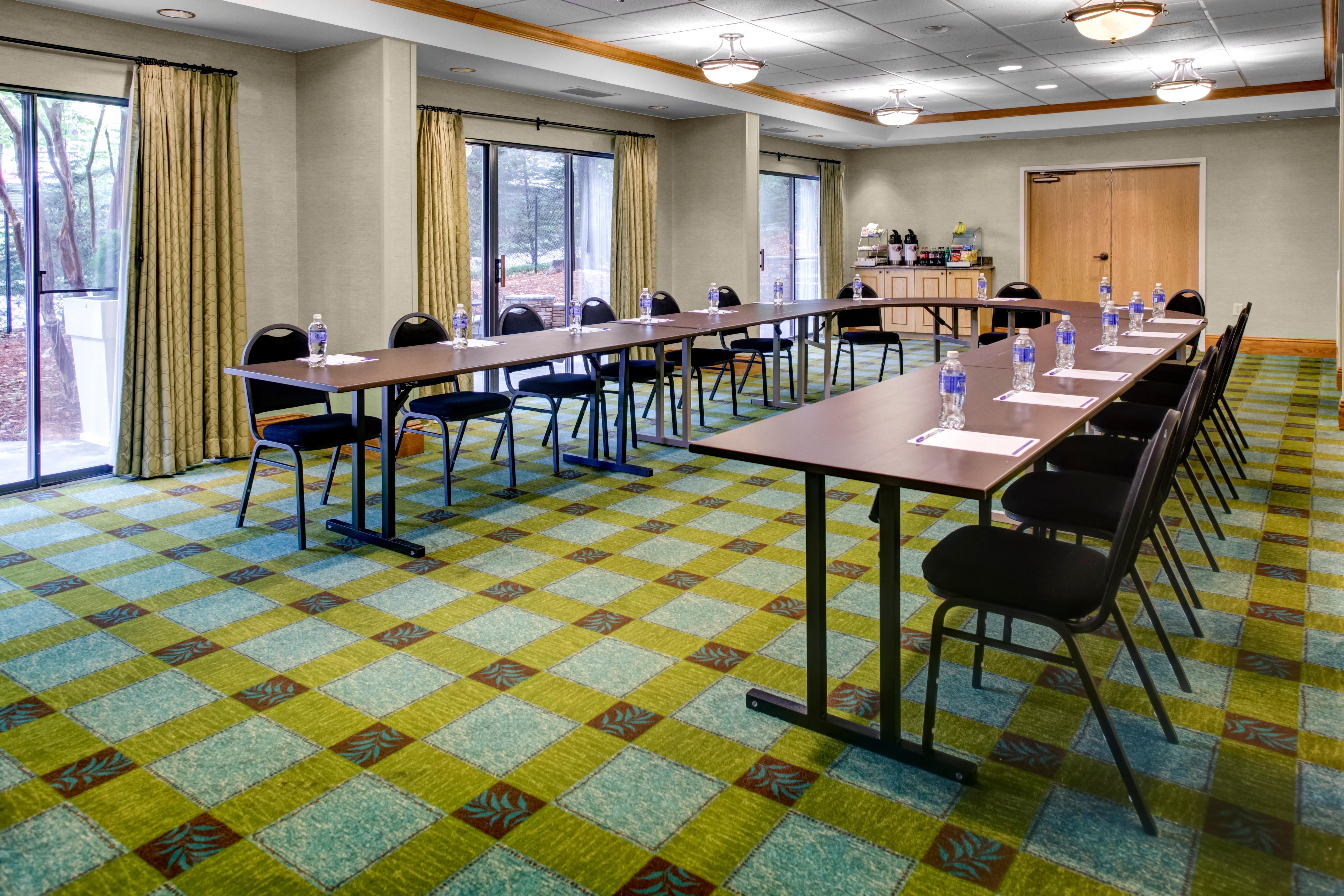 Holiday Inn Express Hotel & Suites Atlanta Buckhead By Ihg Екстериор снимка