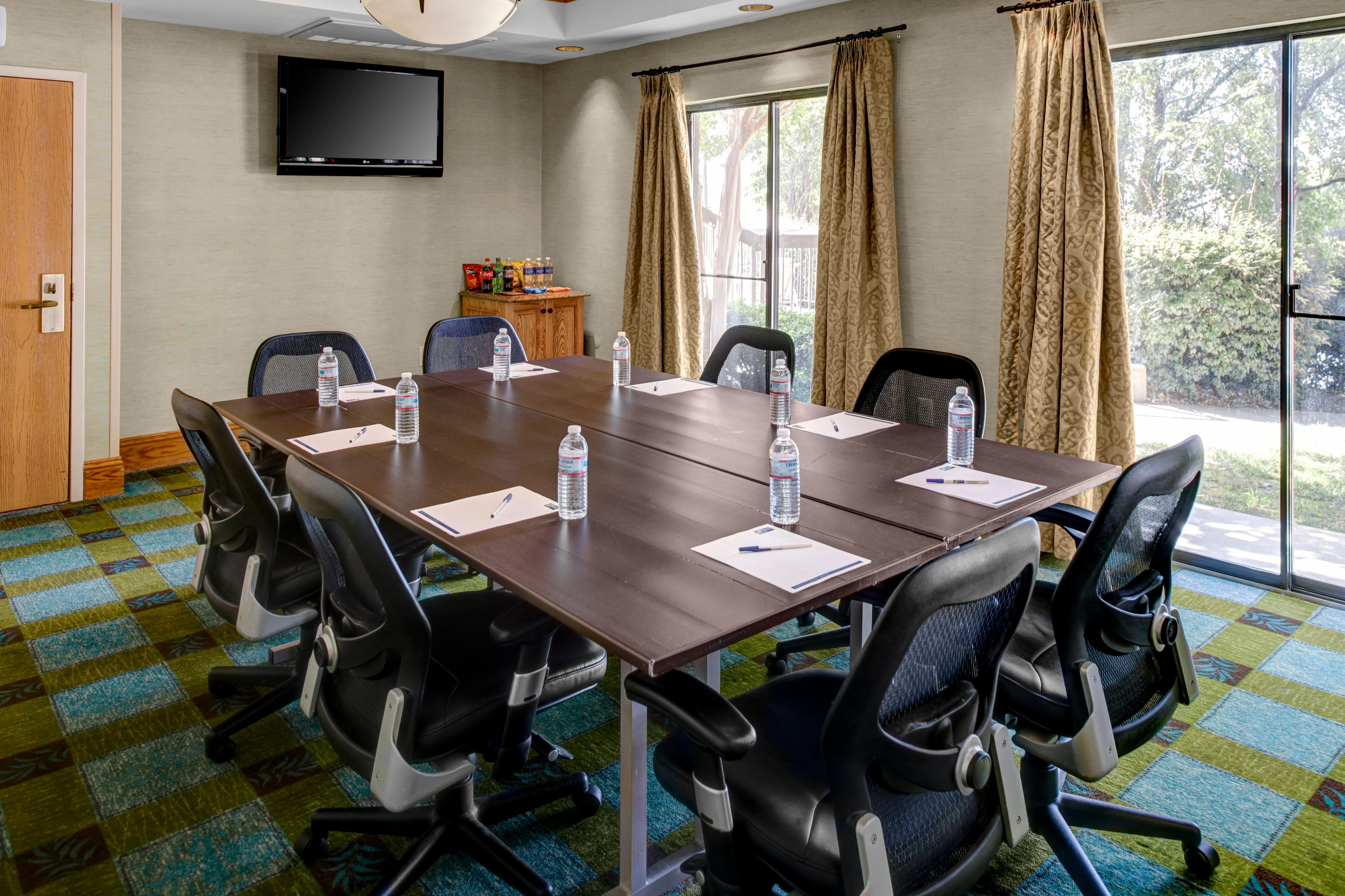 Holiday Inn Express Hotel & Suites Atlanta Buckhead By Ihg Екстериор снимка